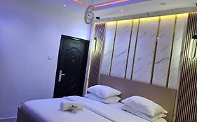 Vhs Vinchee Suites I
